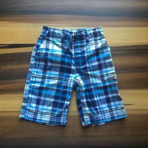 Carter's boys plaid blue shorts, size 5